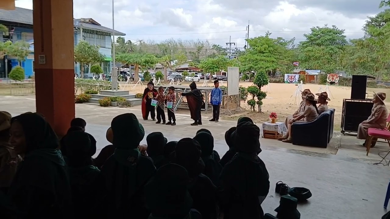 การแสดงลูกเสือกองผสมโรงเรียนบ้านบูเก๊ะฆลูโฆ