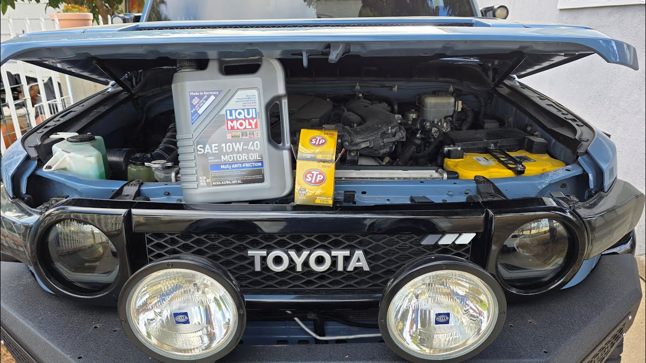 Oil and filter Change Toyota FJ Cruiser applies to any vehicle with engine 1GR-FE Tacoma / 4Runner