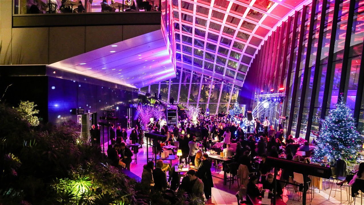 [4K] Skygarden Rooftop Bar at Night | Walk Around