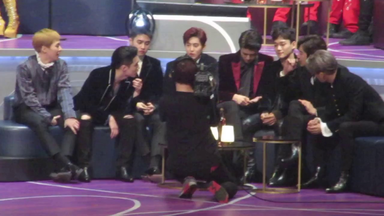161202 EXO REACTION to Best Asian Style Award at Mnet MAMA 2016
