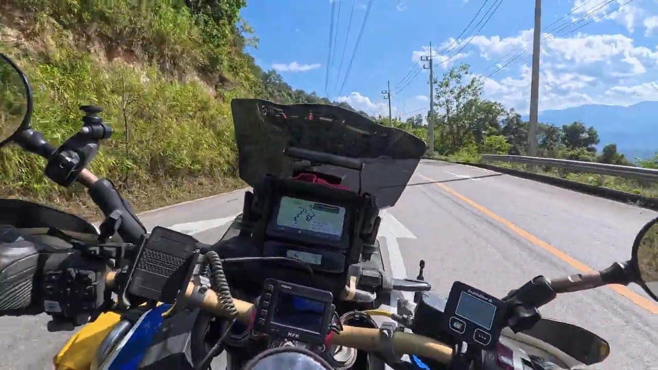 กำลังเข้าเชียงใหม่ #africatwin1100 #insta360goultra 