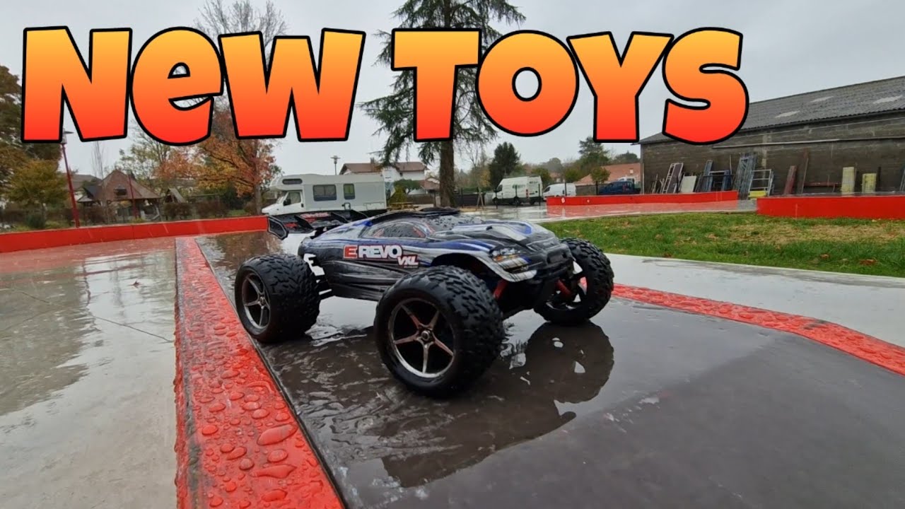 Traxxas Mini E-REVO vxl 😊 petit test en skate Park
