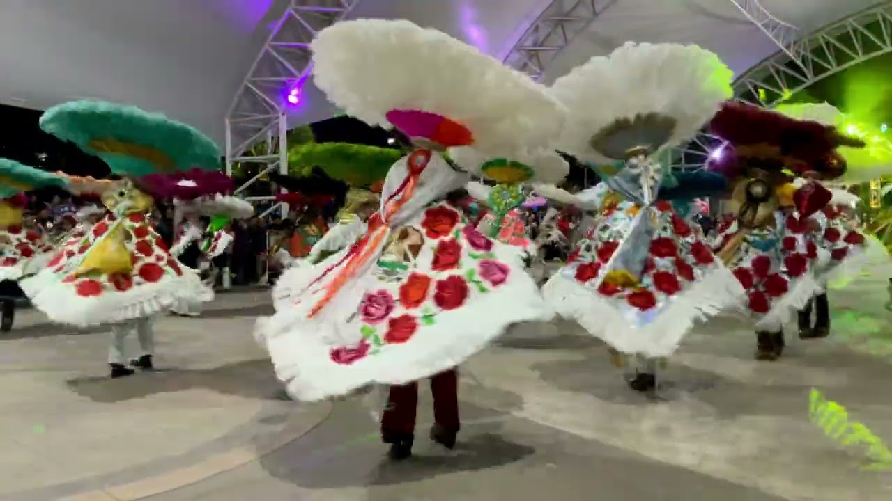 Camada Mazatecochco  (De Jaime Rojas Zepeda), bailando “la culebra “ en Teolocholco Tlaxcala 2025.