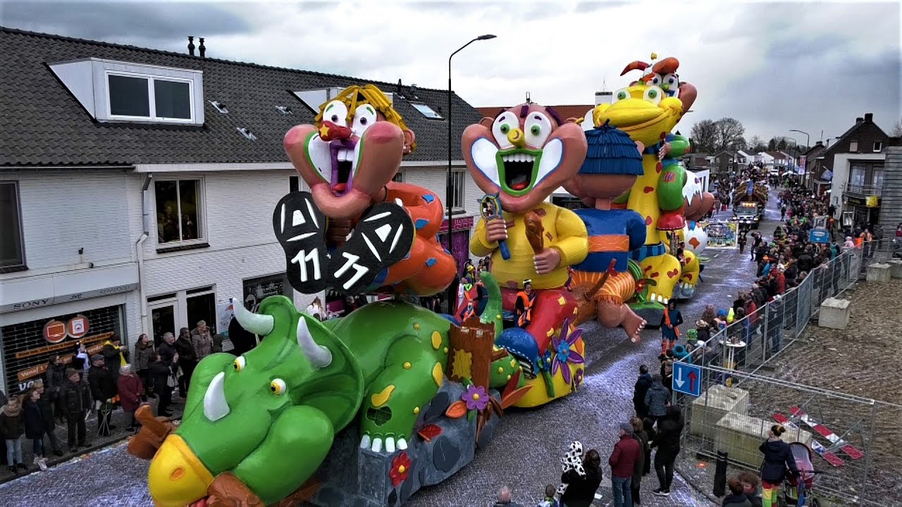 Carnavals  Optocht  Soerendonk - Budel - Weert .     De Mooiste Carnavalswagens    2005   2022