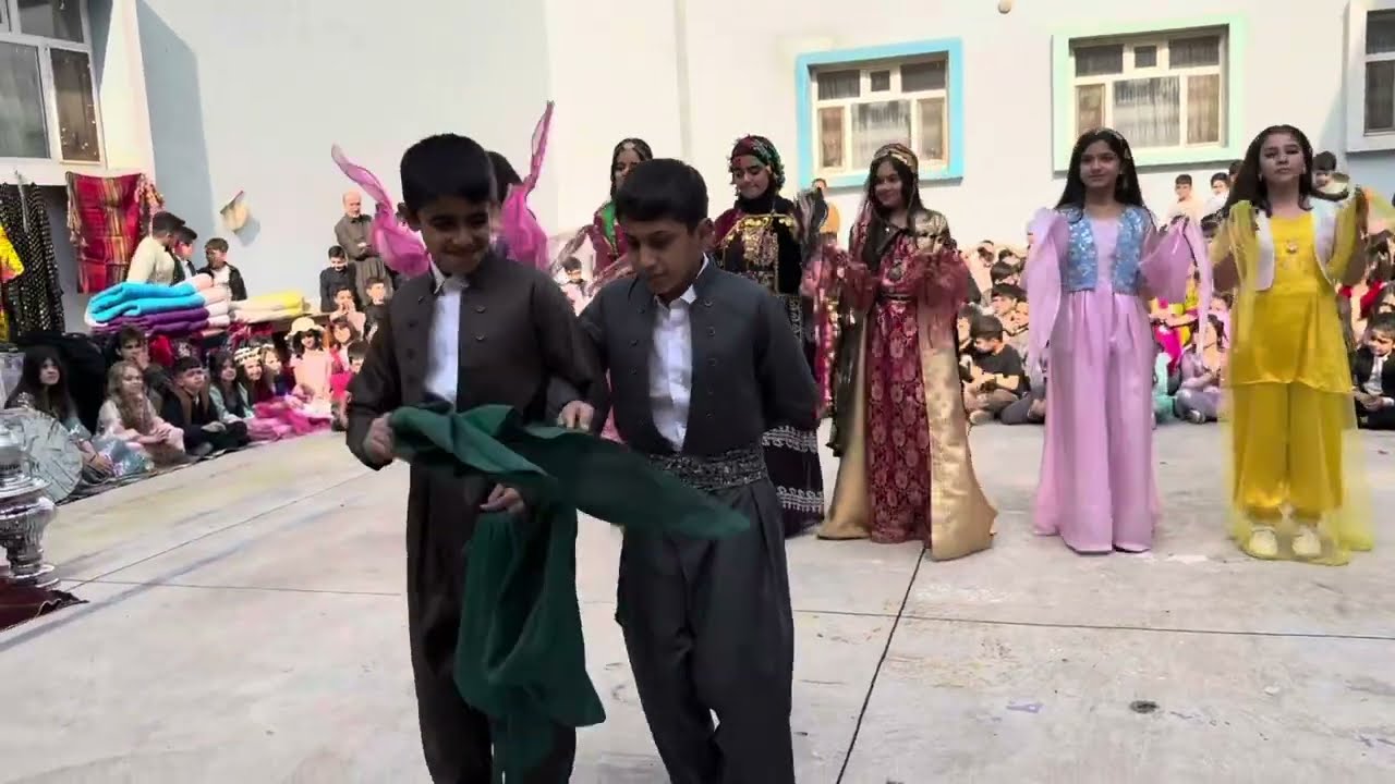 هەڵپەڕكێی كوردی 