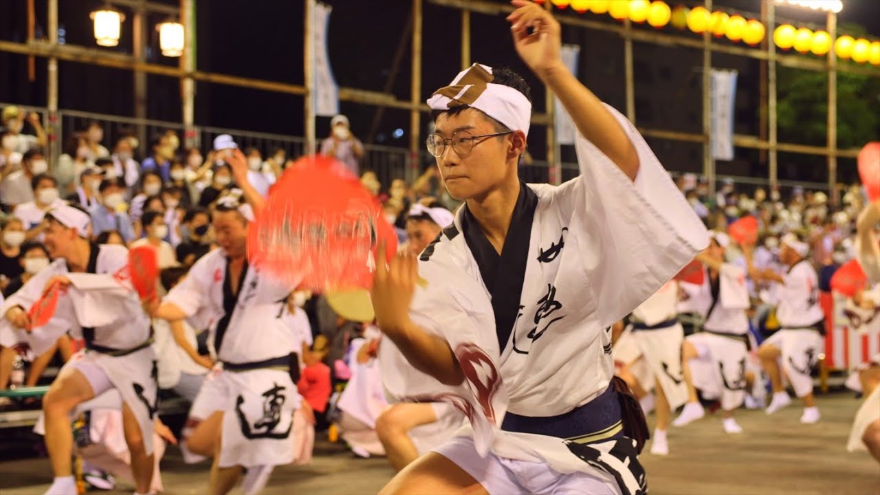 キレキレの団扇さばきに刮目せよ！これが無双連の阿波踊り！ - Awaodori in 4K