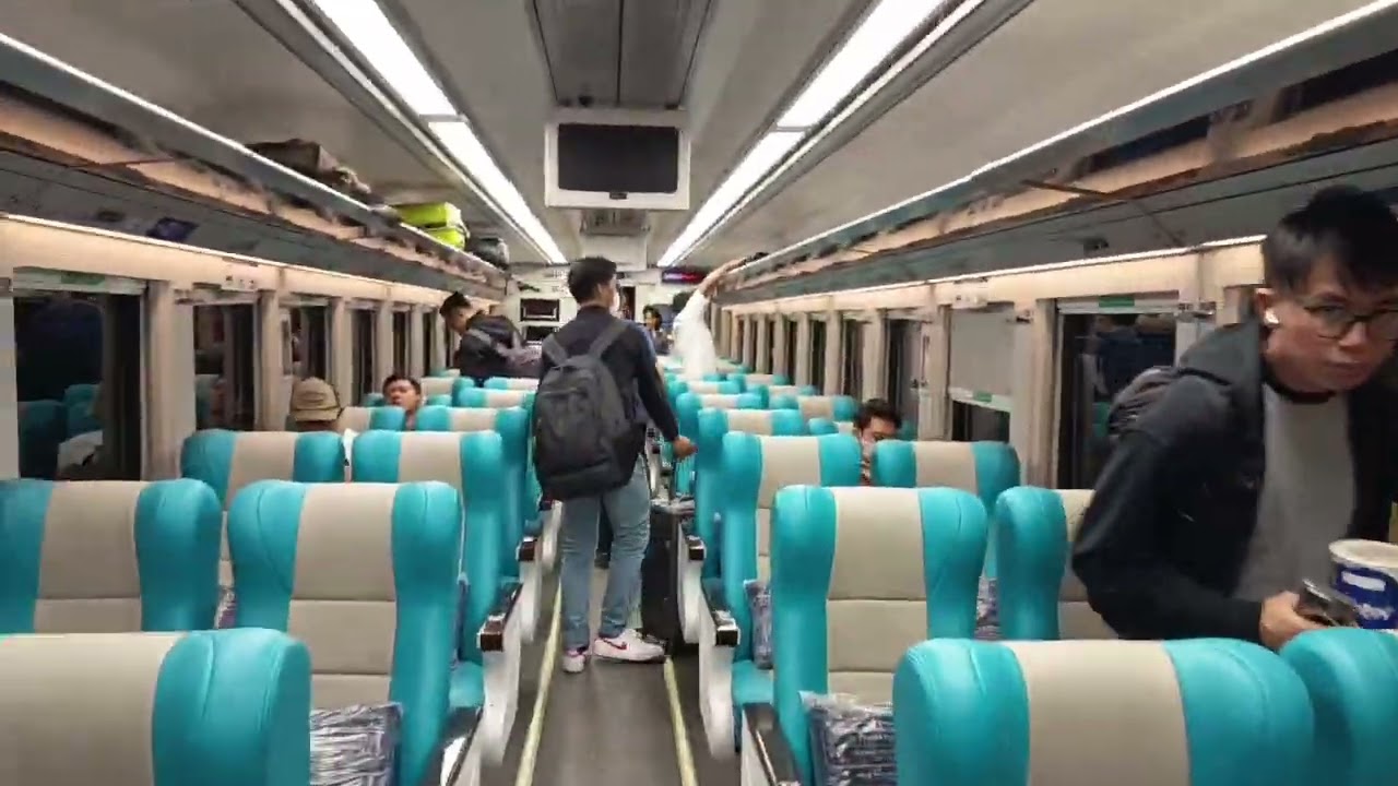 Naik KA Manahan malam kelas Eksekutif dari Jakarta (gambir) ke Klaten