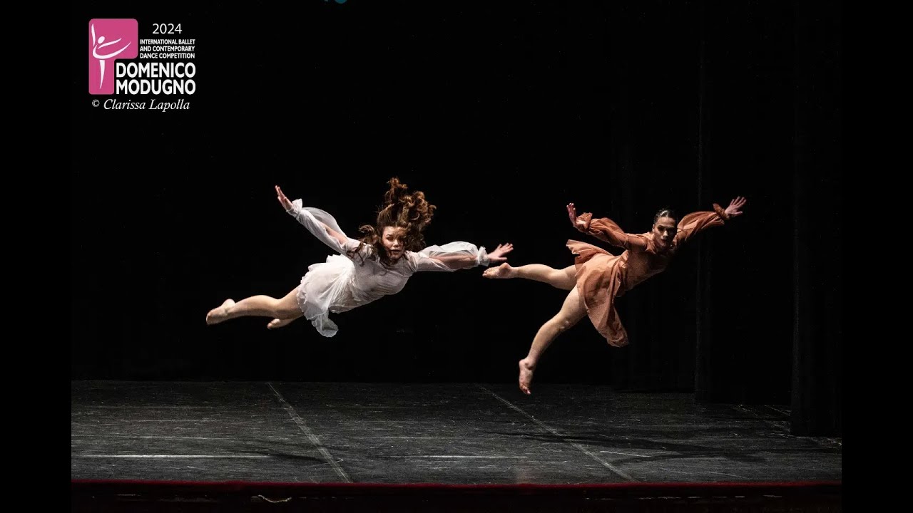 When the body finds the soul - contemporary dance duet