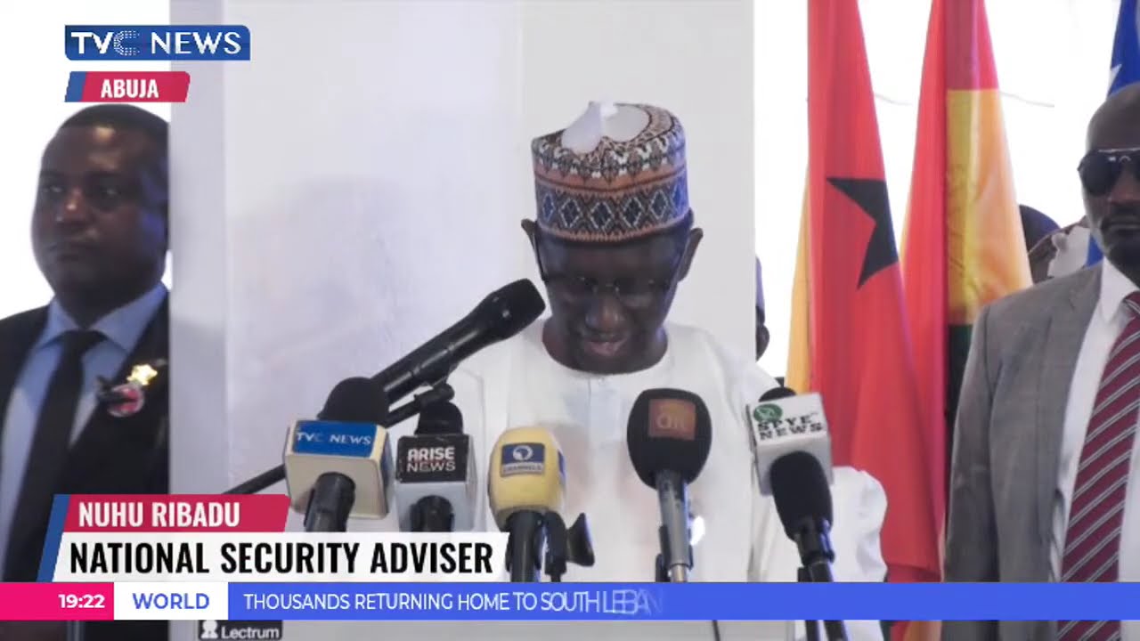 Navy, Coast Guard Meet Over Maritime Security
