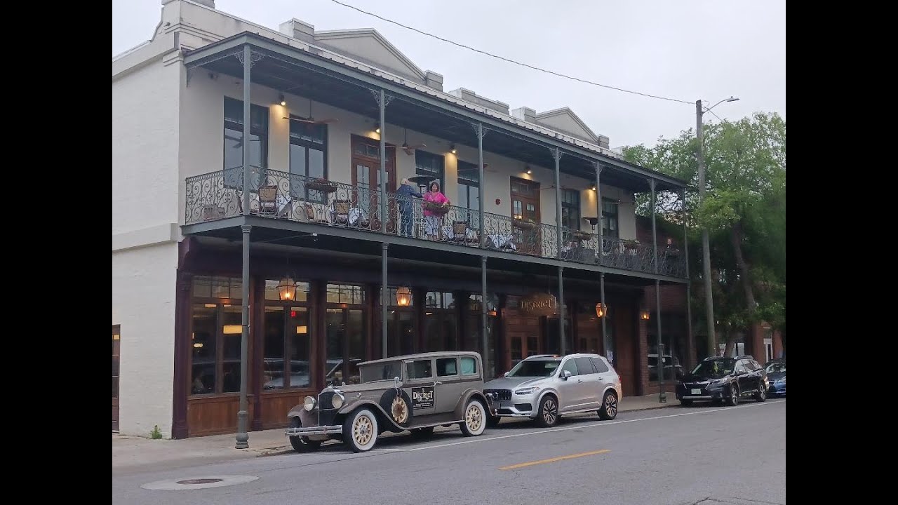 A walking Tour of Pensacola Florida 2025