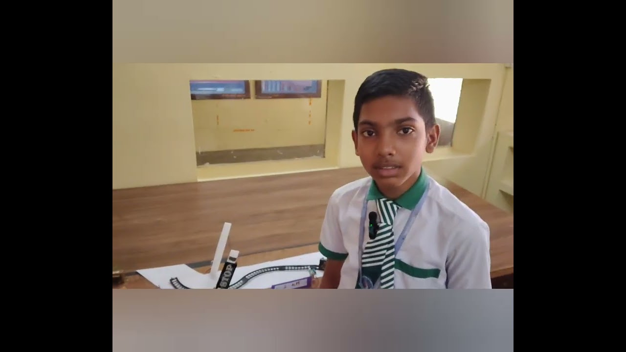 RED Advance Warning Light System for Railway Gate Closure.