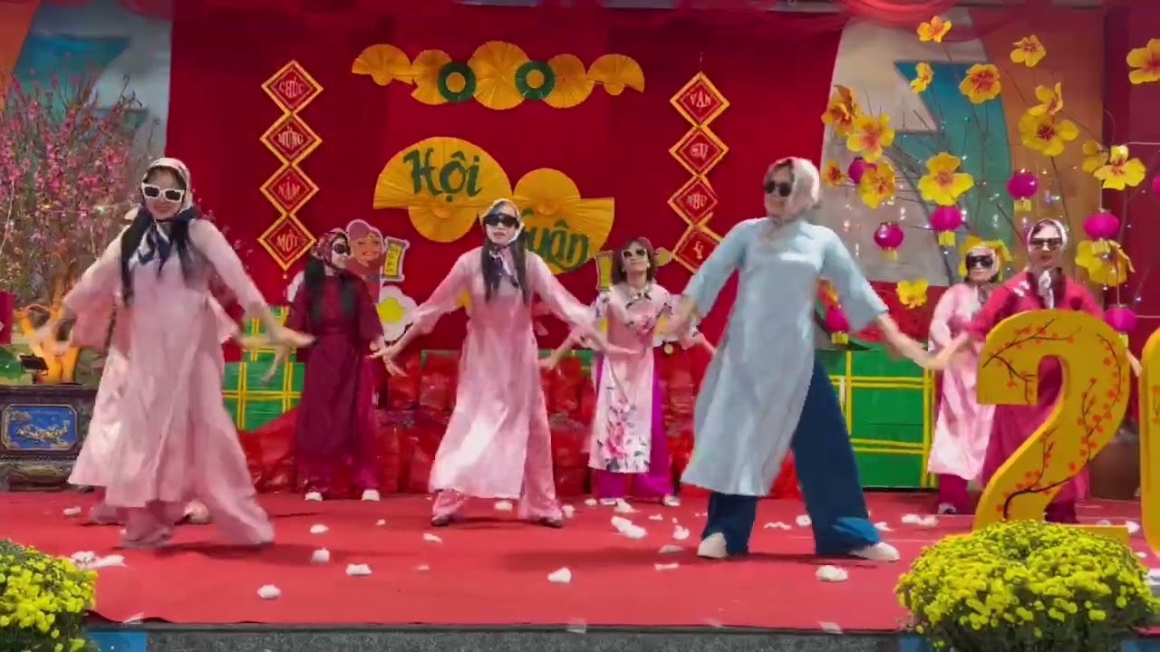 Thầy bói xem chân