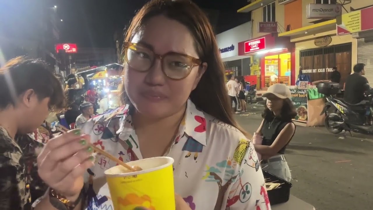 MANUROY TA UTRO SA COGON NIGHT MARKET | Cagayan de Oro City