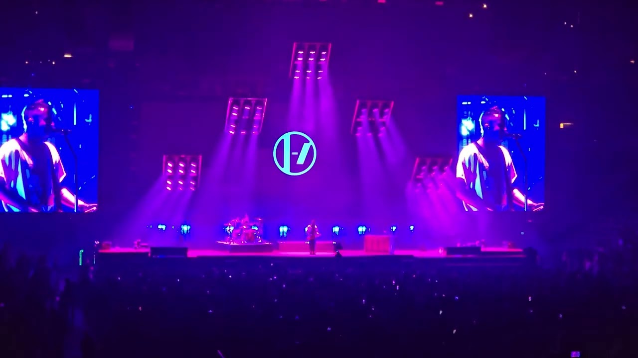 twenty one pilots - Slowtown/Fake You Out/Guns For Hands/Lavish - Denver, CO 8/15/2024