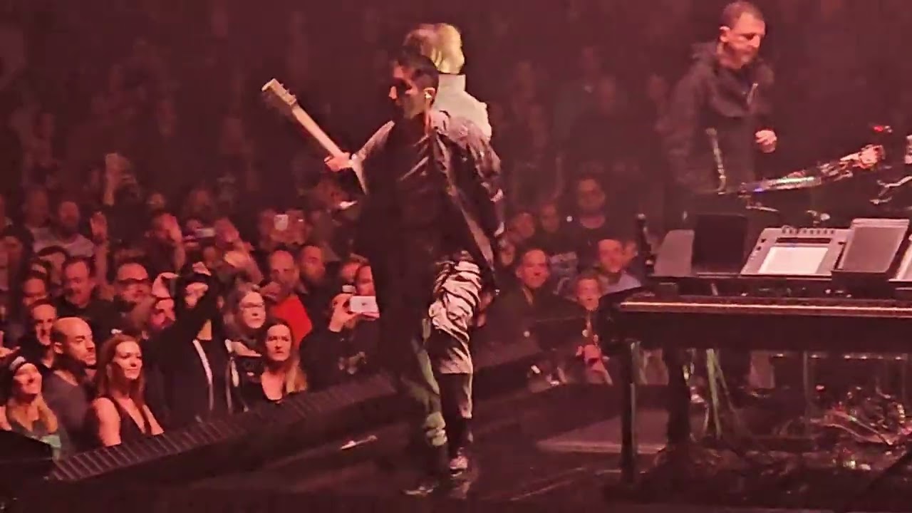 Nine Inch Nails - Piggy LIVE (Peel It Back 2026 Tour) JacksonVille Florida (4K 60FPS)