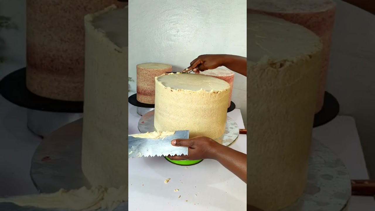 Decorate 4 different cakes with me in 40mins