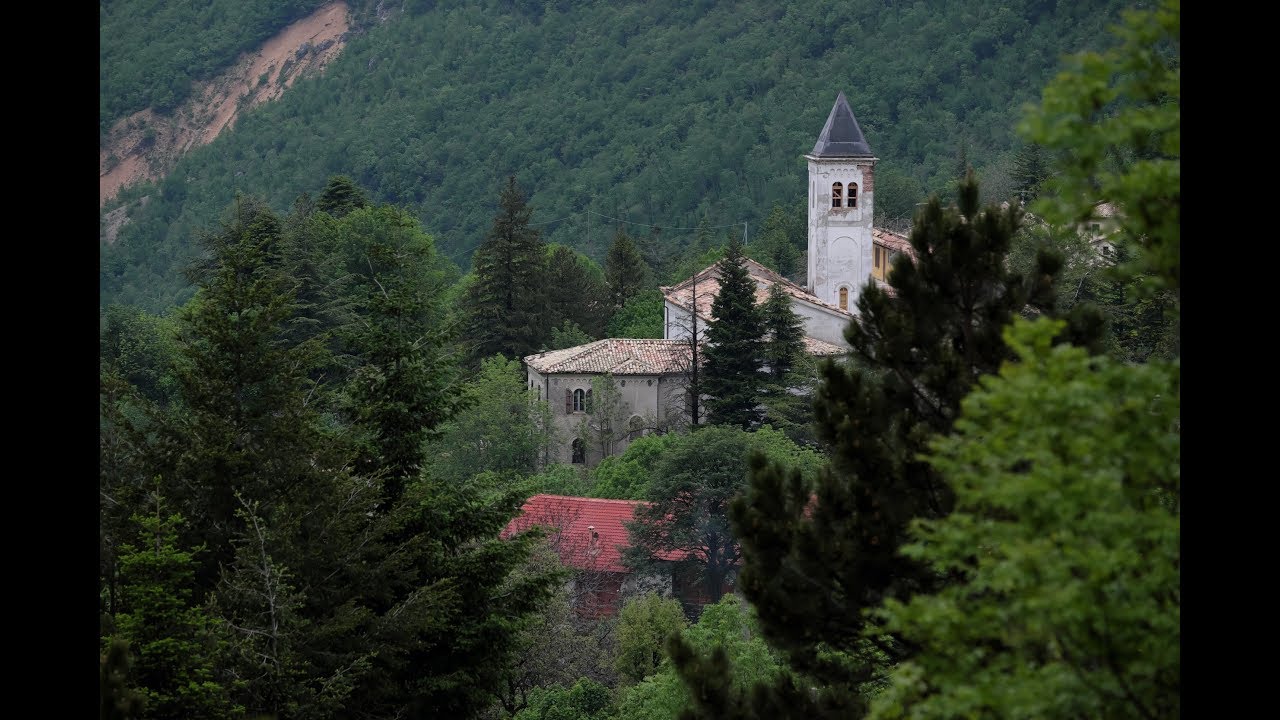 Bolognola (MC) - Il paese