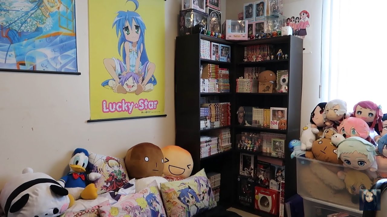 Anime Otaku Room Tour!