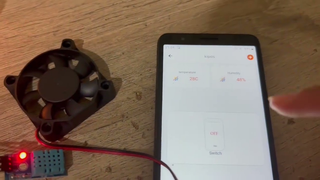 Pengaruh Intensitas Suhu Ruangan terhadap Respons Kipas Berbasis Sensor Suhu dan Internet of Things