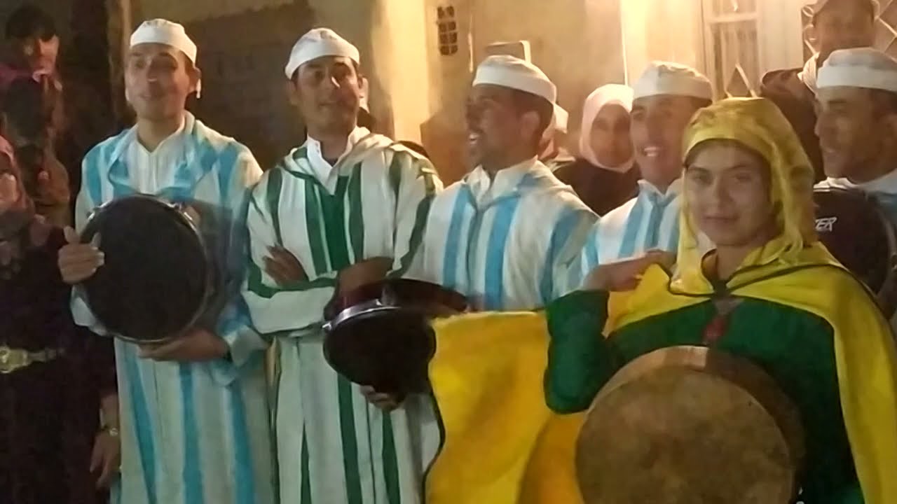 الحيدوس اسود بوقشميرفي ايت يعزم إقليم الحاجب