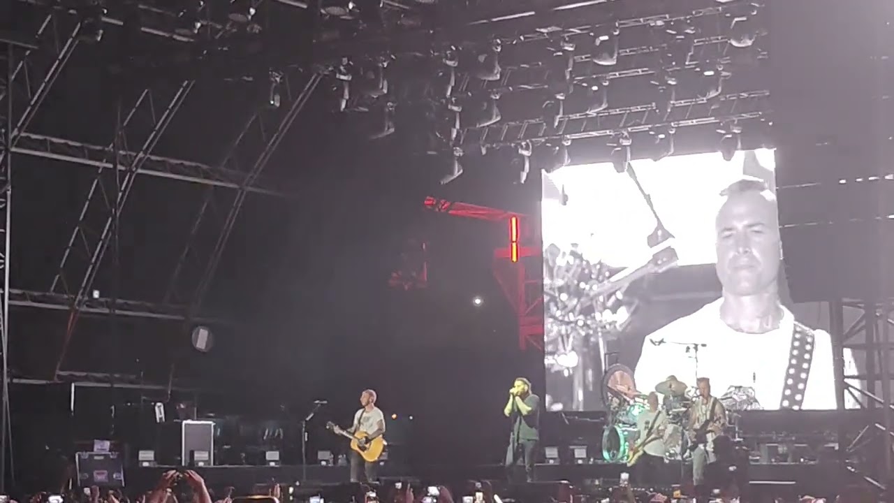 So far away Avenged Sevenfold live a carroponte sesto san Giovanni  16/06/2025