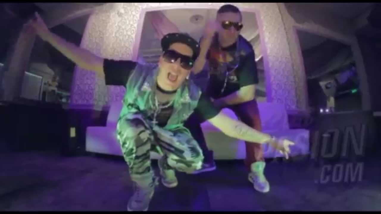 Lore y Roque Me Gusta, Juan Quin y Dago - Mueve El Toto (Video Oficial)