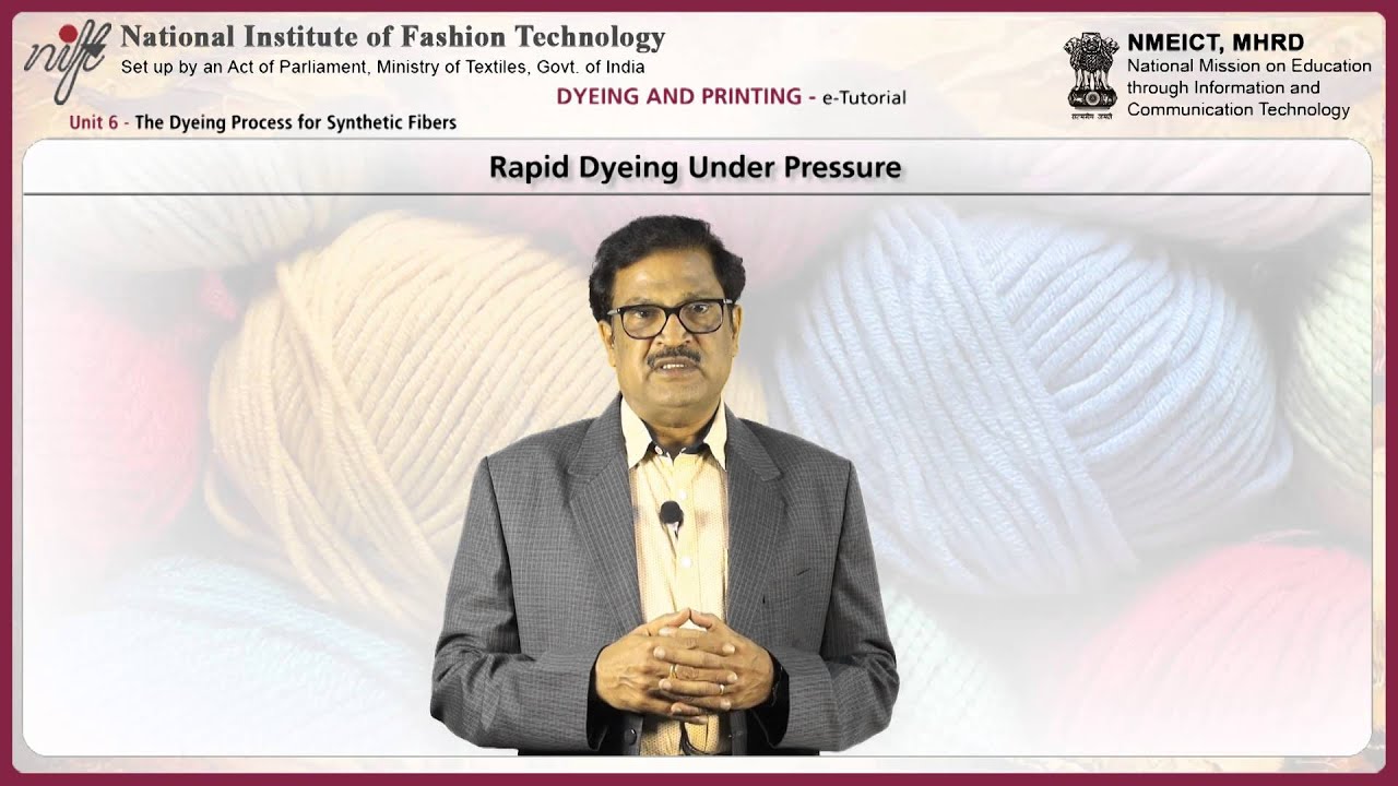 Dyeing process for synthetic fibers