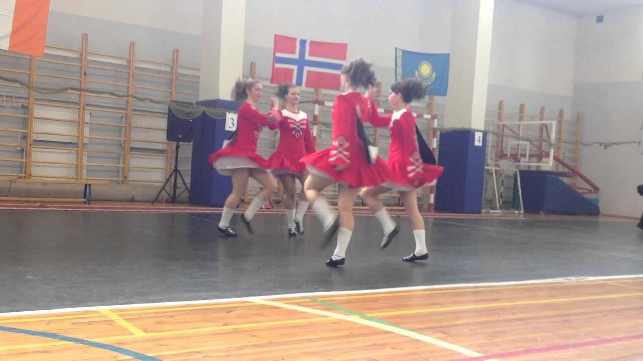 Irish dance, 4-hand reel
