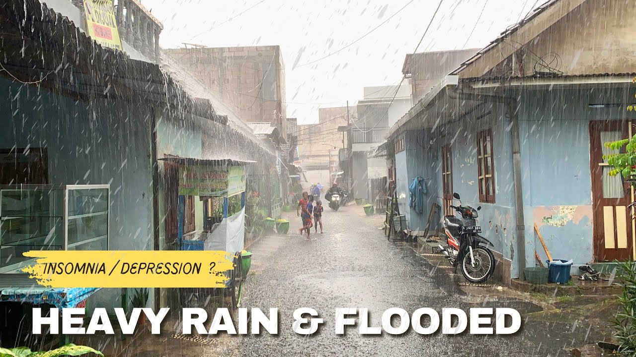 Natural Insomnia Relief - Peaceful Rain for Elderly - Heavy Rain Walk