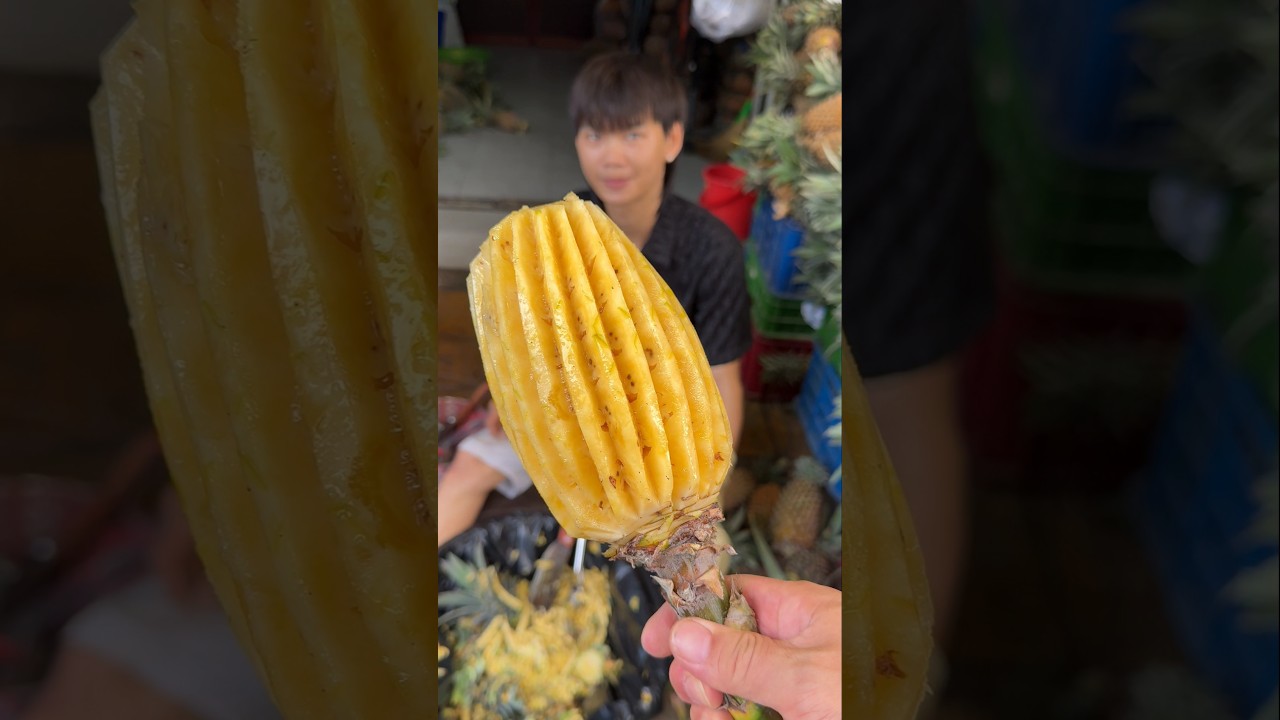 Sweet and sour pineapple cutting skills-AsianStreetFood