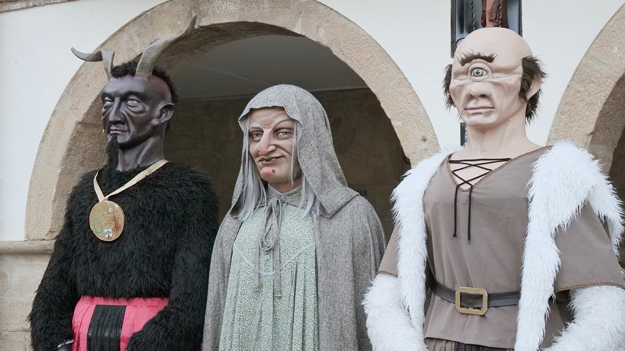 Comparsa de Gigantes y Cabezudos de Larraga. Presentación de la nueva Gigante. 8 de febrero de 2025