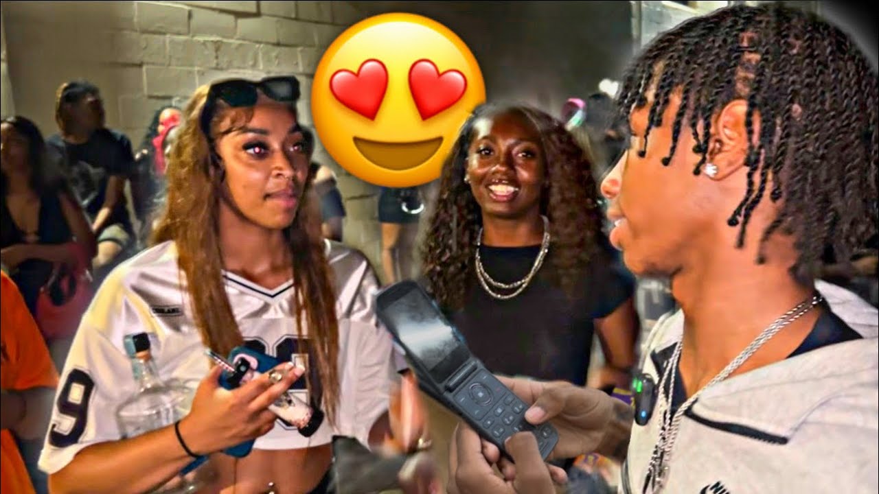 Sharking EVERY Pretty Girl I SEE With A Flip Phone😏🦈