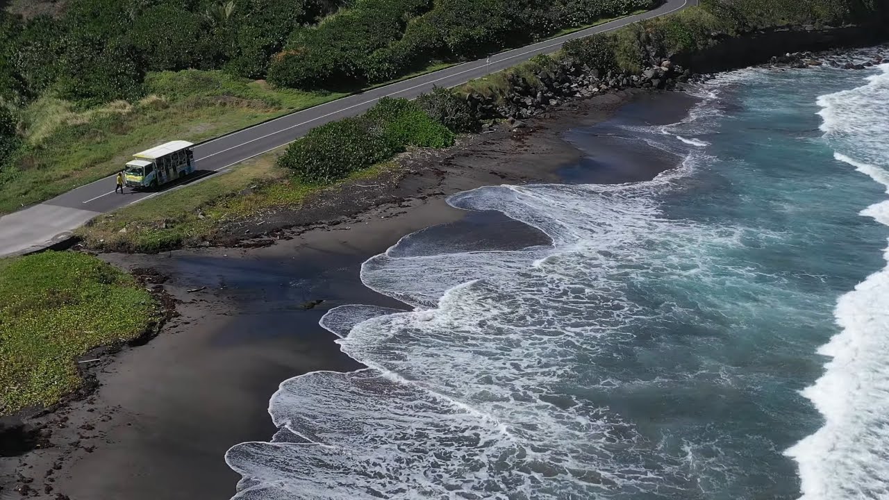 St. Kitts und Nevis - Sandy Point Town - Brimstone View - Waves are simply beautiful ❤️‍🩹