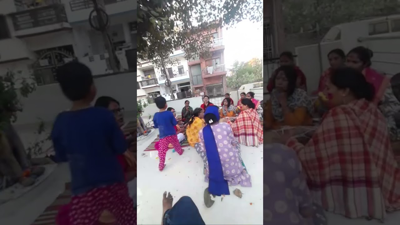 होली की मस्ती में  आप सभी का स्वागत है जल्दी जल्दी बहुत ही मस्ती भरे पल 