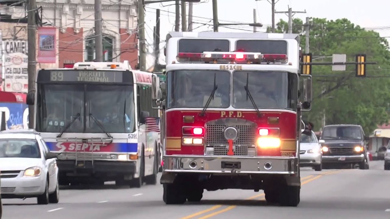 PFD Ladder 3 & Rescue 1 Responding