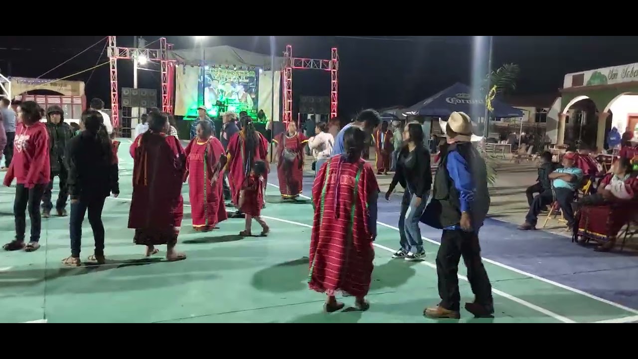 Por primera vez Los Juárez de Oaxaca en cerro pájaro la fiestas patrónal