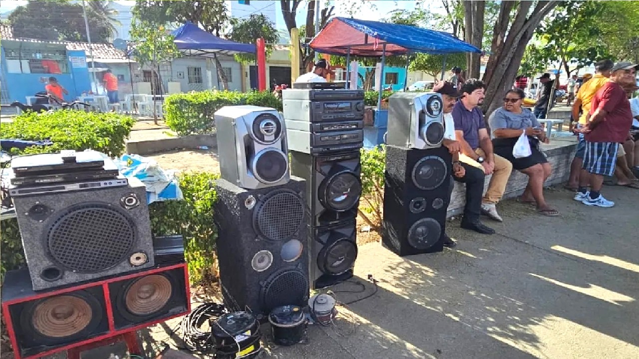 FEIRA DO ROLO DE PANELAS-PE E SUAS RELÍQUEAS