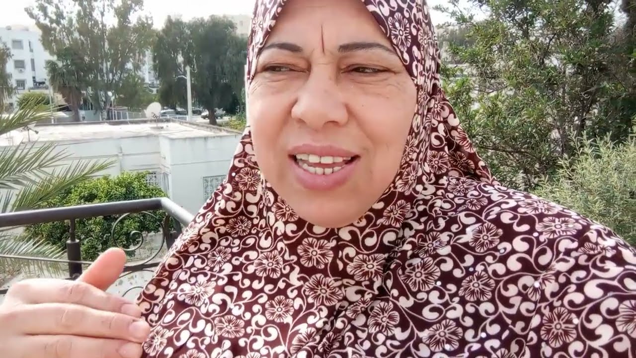 شنية هالحالة اللي وصلنالها 😡 بالله العيشة مصاطط 😤عملت اللي لازم يتعمل فالظروف  هذي 😉كيش بالتن ساهل 