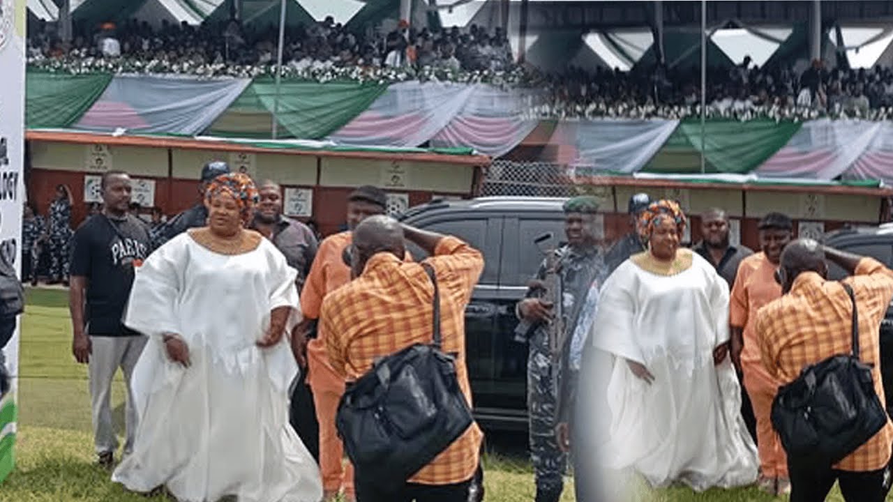 Amb Chinyere Udoma Performance Eze Abata live in Umuahia @Gov Alex Otti Second Year Anniversary