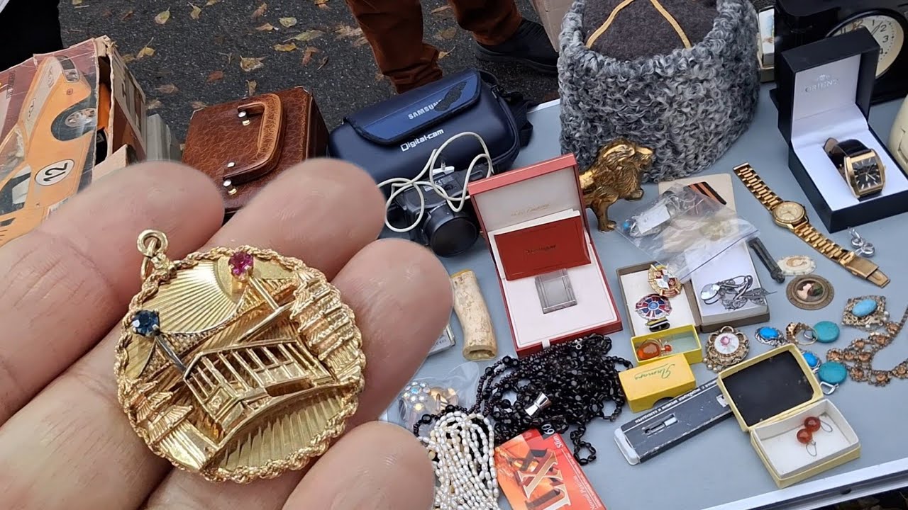 ЗОЛОТО, БРИЛЛИАНТЫ НА БАРАХОЛКЕ В КИЕВЕ.