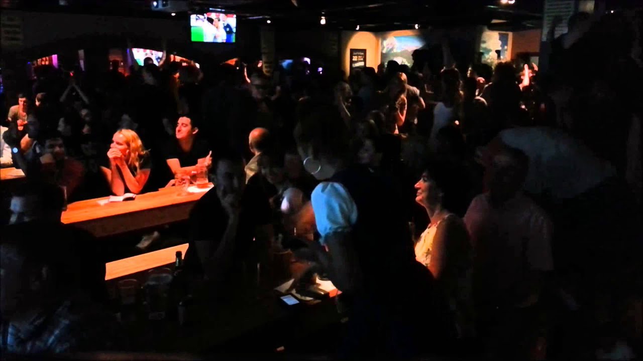 Bierkeller Manchester's reaction to Gotze's World Cup winning Goal