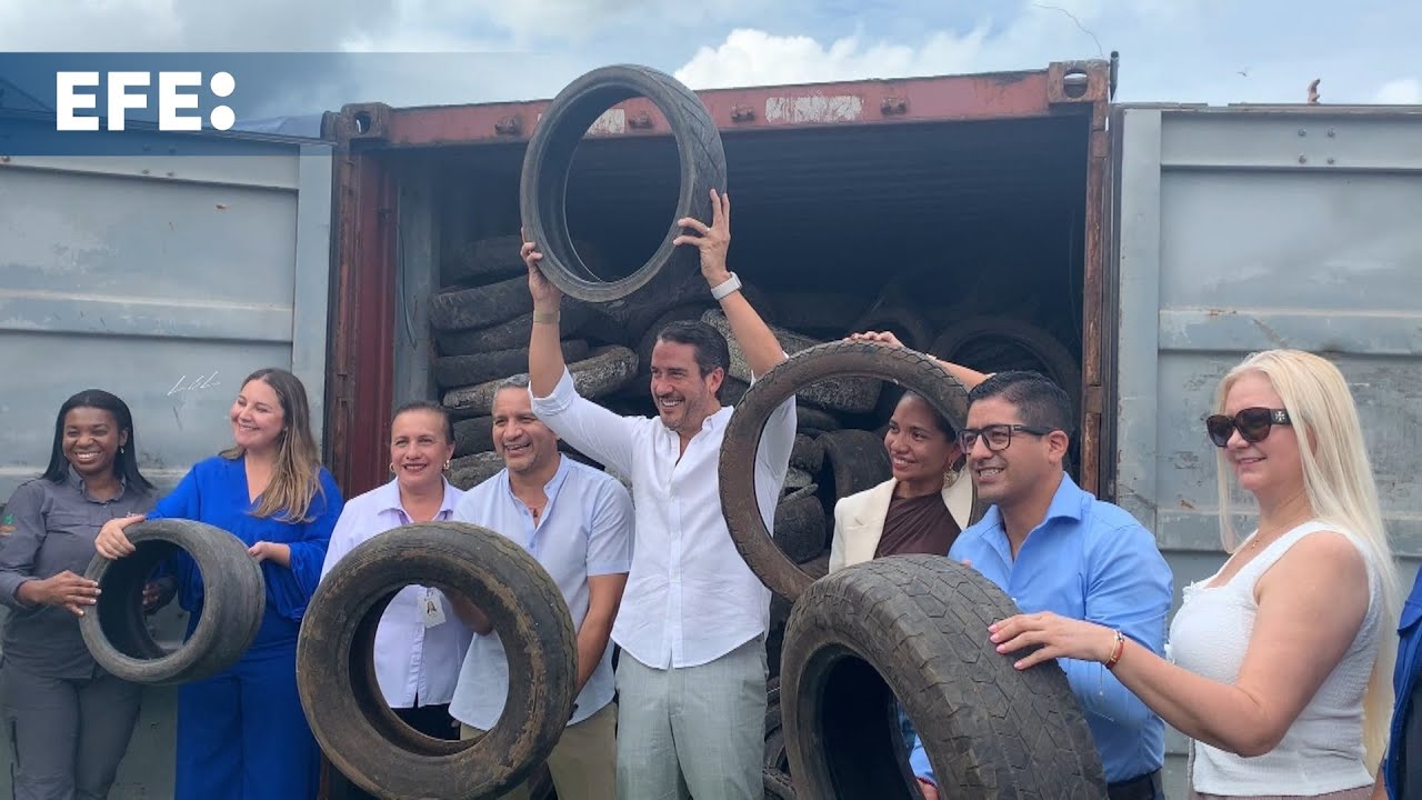 Galápagos retira 2.000 neumáticos usados para reciclarlos y proteger sus ecosistemas marinos