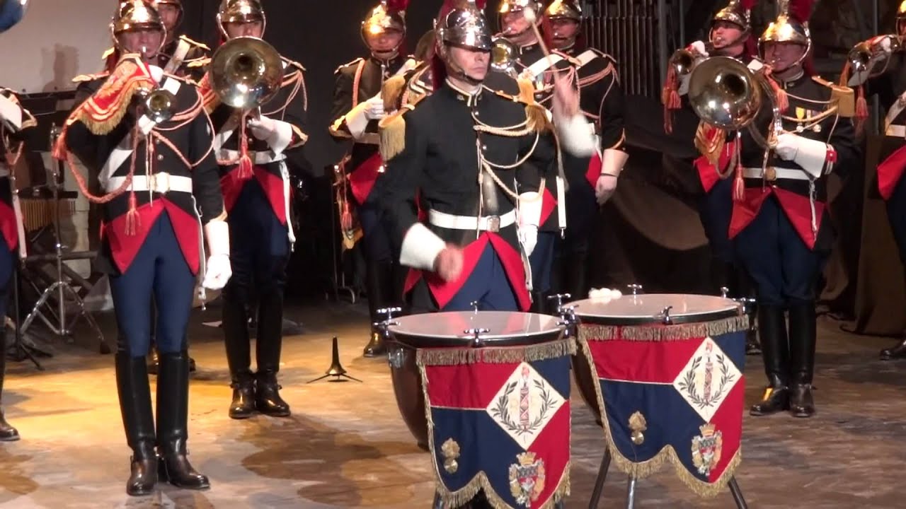 La Garde républicaine à Gréoux-Les-Bains en ce 28.06.12 au Château de Gréoux