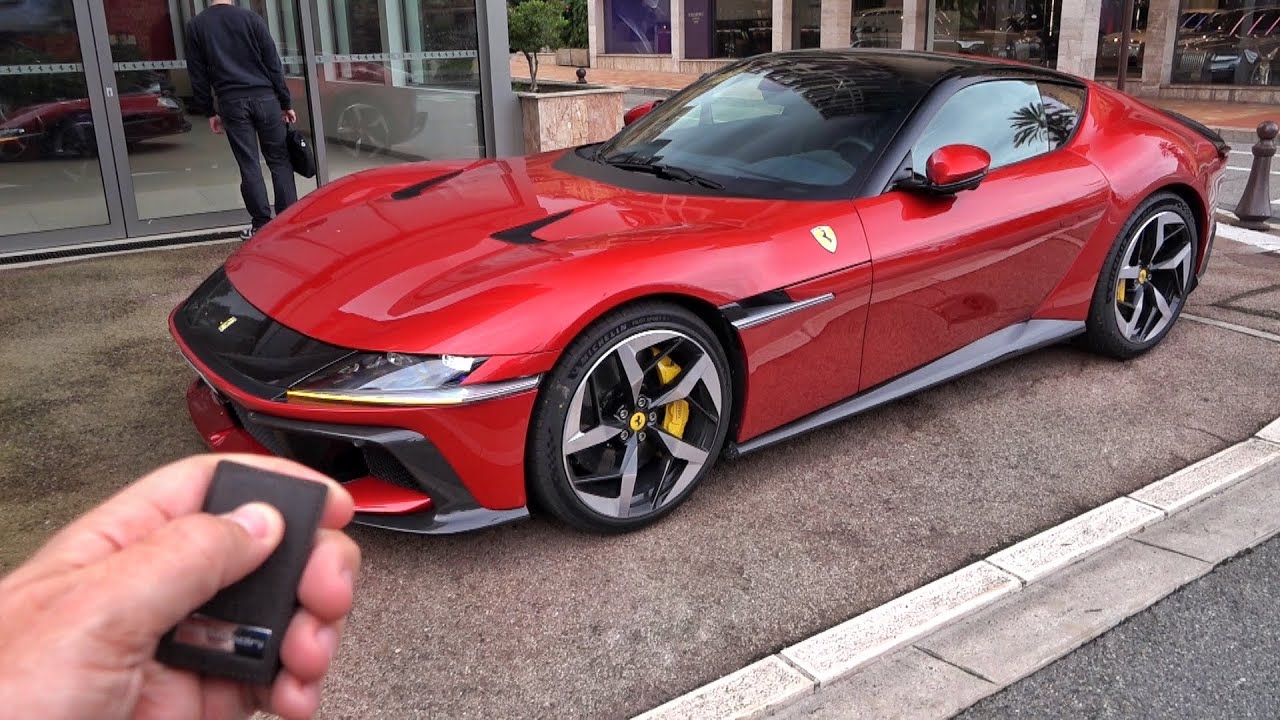 RIEN QUE POUR NOUS 😍 Nouvelle Ferrari 12 CILINDRI !