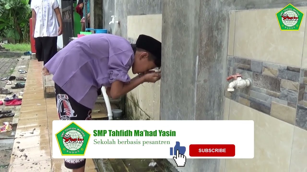 Kegiatan Rutin Sholat Jum'at Santri Putra Pesantren Yasin 2/SMPT Ma'had Yasin