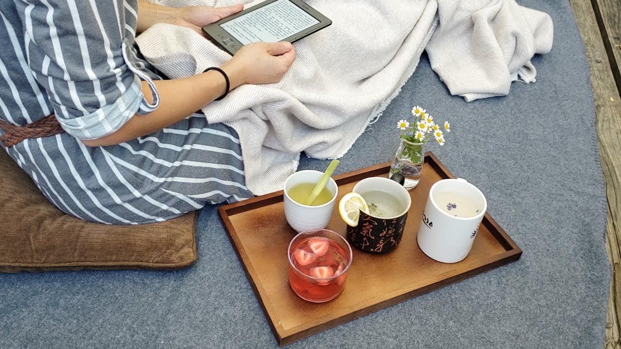 4 Calming Teas for Stress and Anxiety | Caffeine-free Herbal Tea