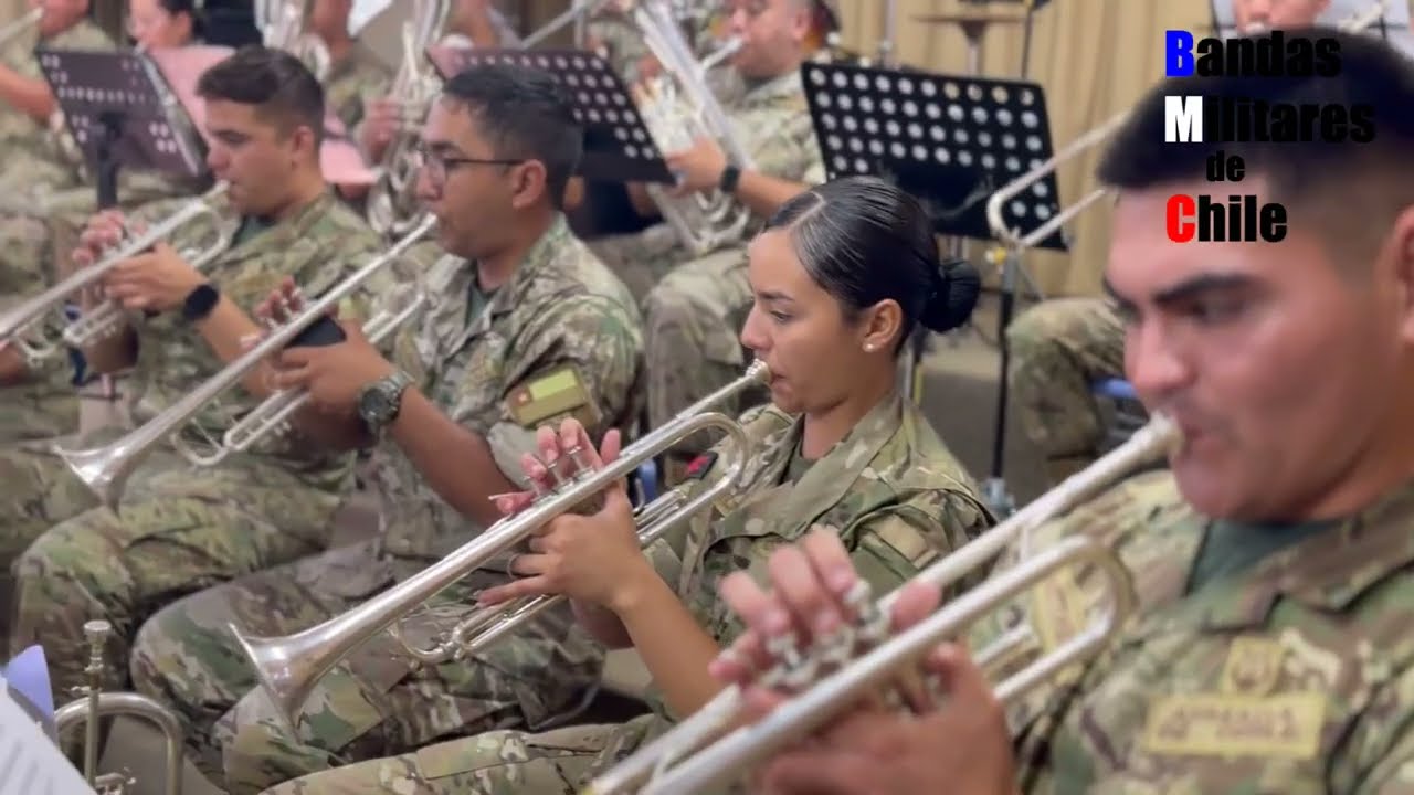 Armada de Chile interpreta marchas de Willy Bascuñán