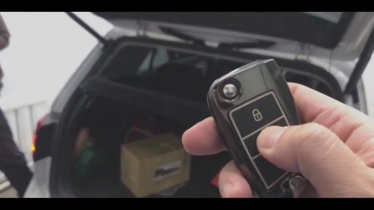 Volkswagen Golf 7 / AUTOMATIC hatch pop - electric TAIL GATE