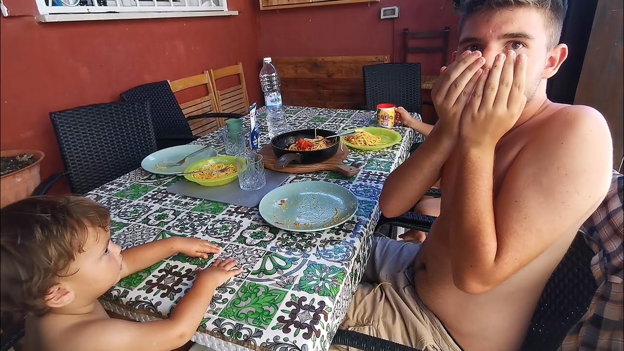 SOVRACCARICO EMOTIVO. Autismo. Pranzo complicato con i fratelli.