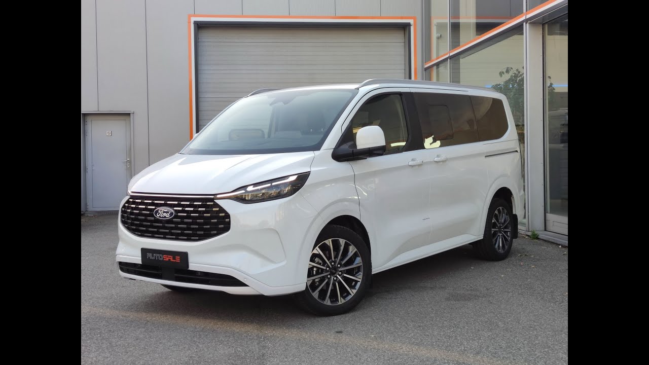 FORD TOURNEO CUSTOM 2.5 PHEV 8 SEATS   #M12726